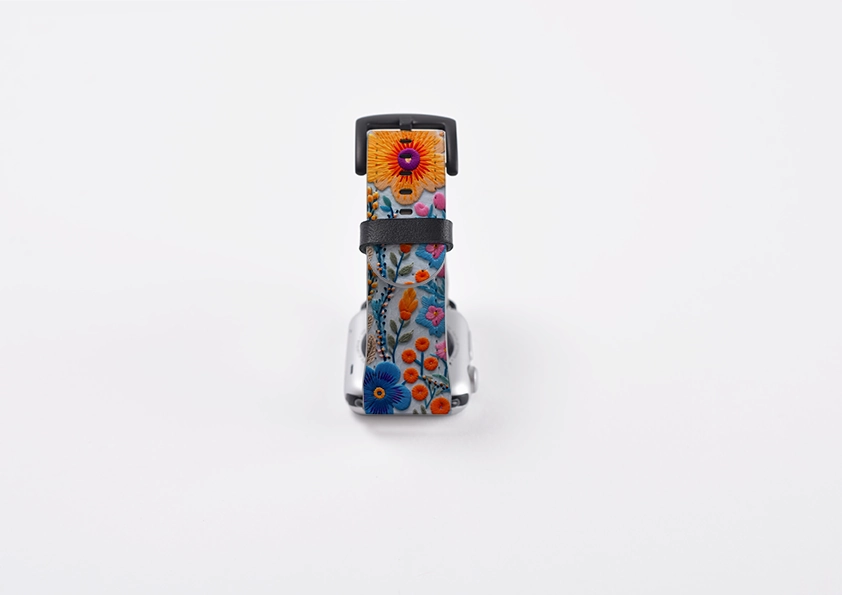 Luxury Everyday Look Comfort Fit Spring Petals II Apple Watch Strap